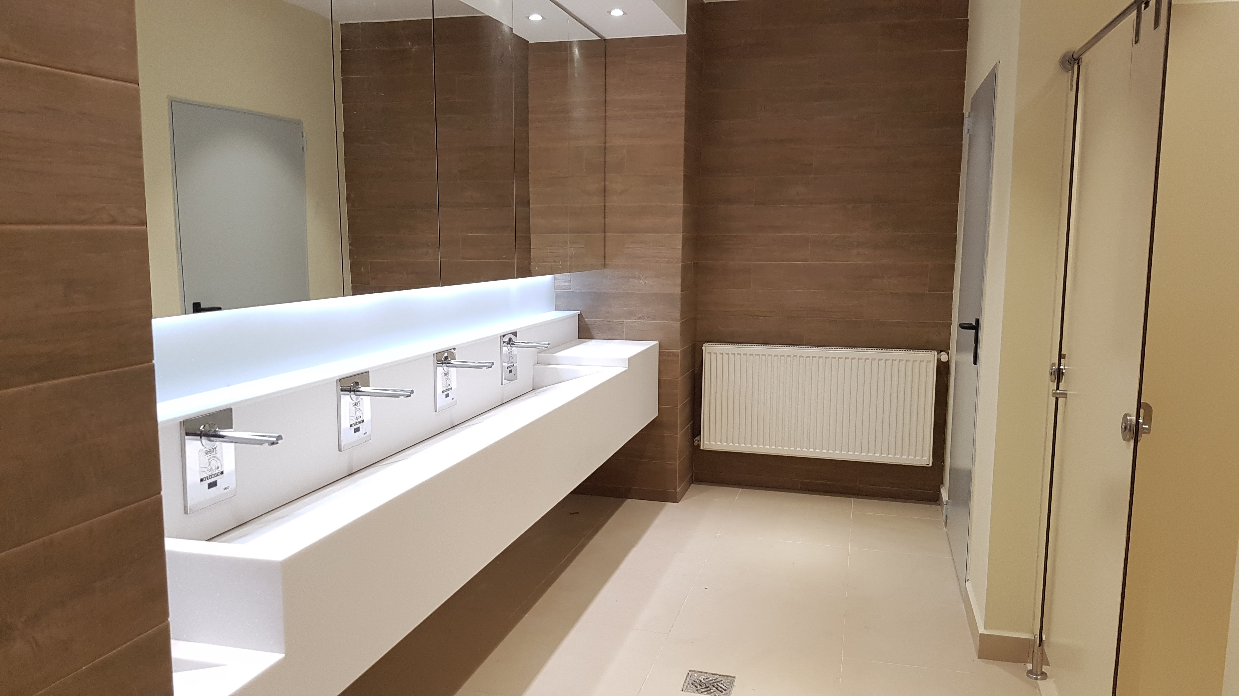 bai tomis constanta 1